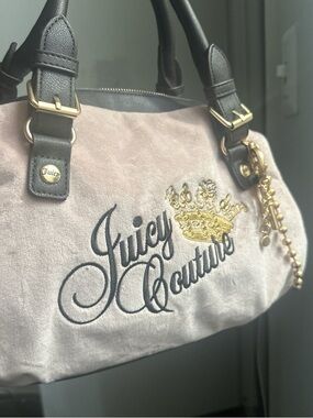 Juicy Couture Blush Velvet Shoulder Bag with Gold Chain Detail NEED GONE ASAP